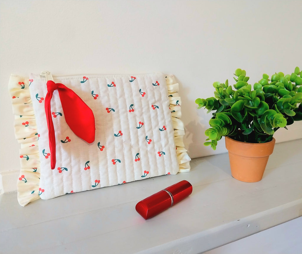 Pochette plate cerises
