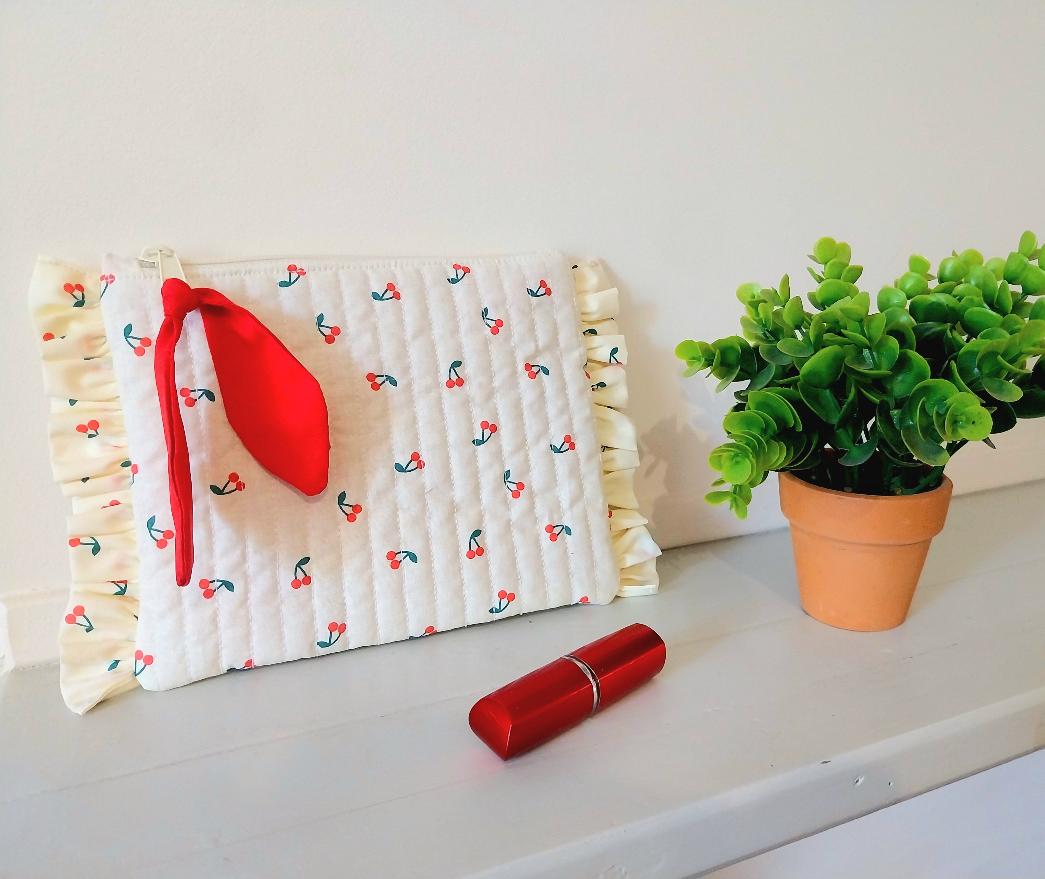 Pochette plate cerises